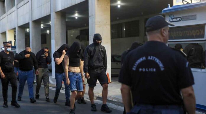 Συνελήφθησαν άλλοι πέντε Κροάτες νεοναζί χούλιγκαν στην Θεσπρωτία: Προσπάθησαν να διαφύγουν στην Ιταλία