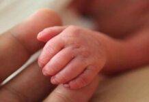 Νέες αποκαλύψεις για το κύκλωμα εμπορίας βρεφών στα Χανιά: Είχε ανακληθεί η άδεια της κλινικής το 2020 – Γιατί δεν εφαρμόστηκε
