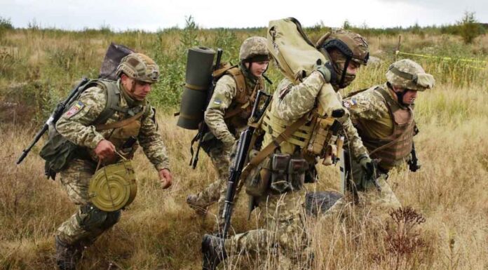 «Οι Βρετανοί δημιούργησαν ουκρανικό απόσπασμα θανάτου για να εξοντώσει φιλικούς προς την Μόσχα Αφρικανούς ηγέτες» λένε οι Ρώσοι