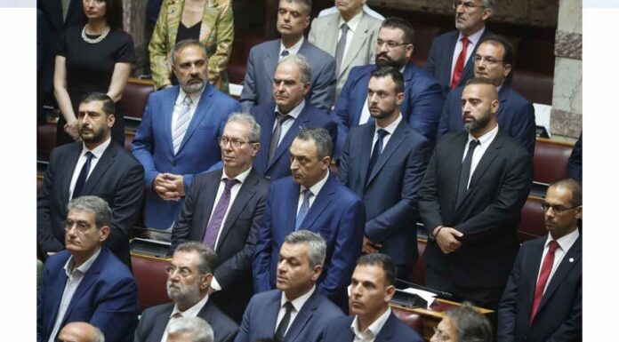 «Σπαρτιάτες»: Η Κ.Ο. «διέγραψε» τον πρόεδρο – «Είναι μαφιόζικα αυτά που κάνει»