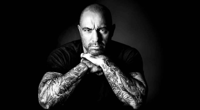 Joe Rogan: «Έρχεται το point system του “καλού πολίτη” – Θα σας αφαιρούν χρήματα & θα φυλακίζεστε»