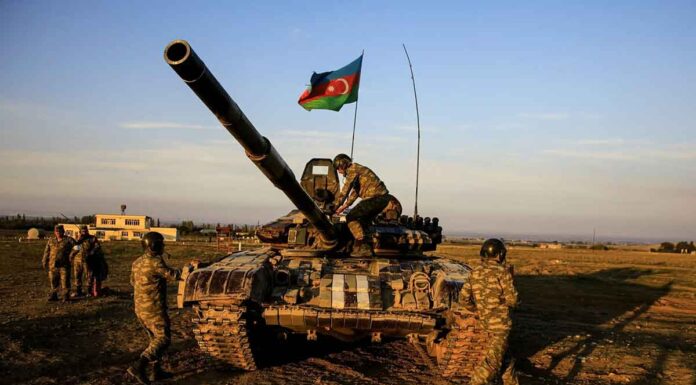 Αζέροι βομβάρδισαν αποθήκη πυρομαχικών της ρωσικής ειρηνευτικής δύναμης στο Αρτσάχ! (βίντεο)