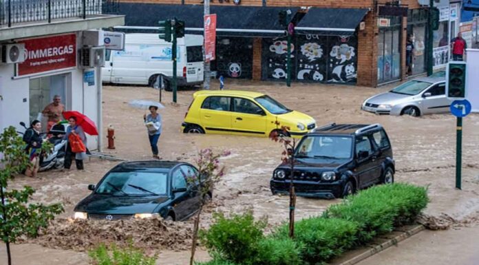 Κακοκαιρία Elias: Προβλήματα από χαλαζοπτώσεις και κεραυνούς σε Θεσσαλία και Αχαΐα