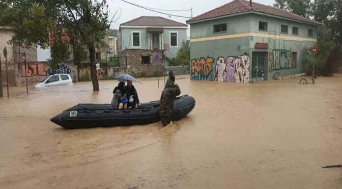 Σοκ και δέος στη Θεσσαλία από τη θεομηνία: 6 νεκροί, άγνωστος ο αριθμός των αγνοούμενων