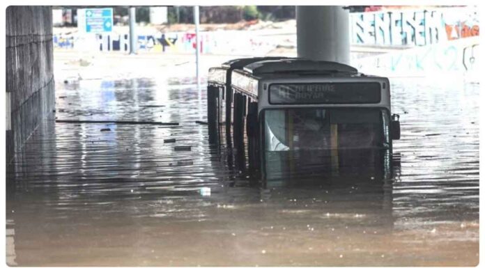 Κακοκαιρία: … είναι πολλοί που πιστεύουν πως κινδυνεύει η Αττική να «βουλιάξει»