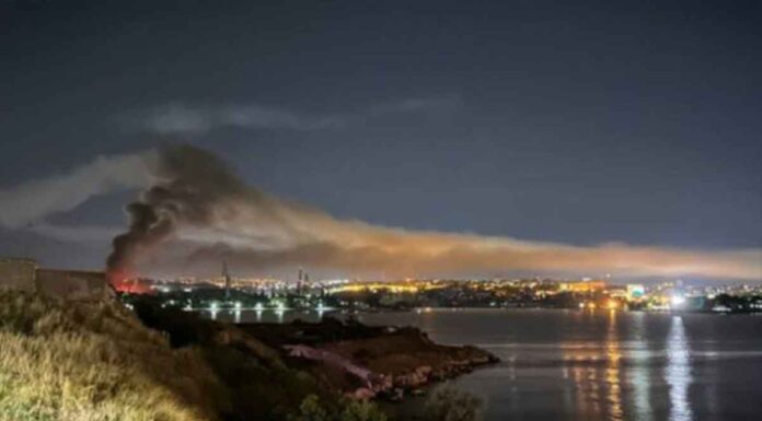 Η Ουκρανία κτύπησε με πυραύλους το ναυπηγείο της Σεβαστούπολης – Φτιάχνει πλοία για το ρωσικό Ναυτικό