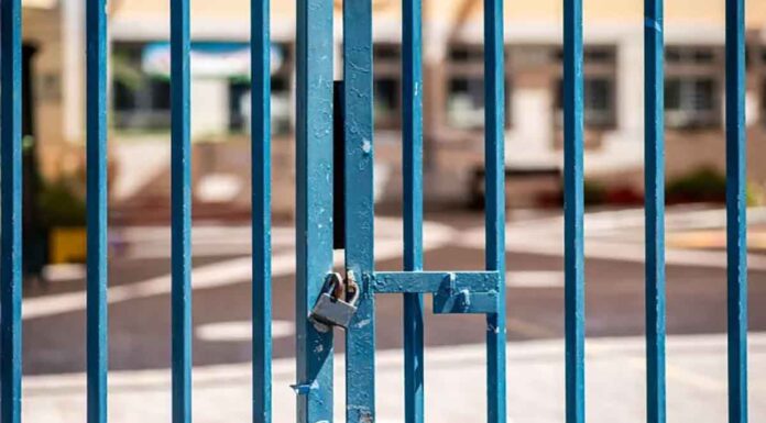 Χανιά: Νεαροί γρονθοκόπησαν μαθητή στο προαύλιο του σχολείο του- Τι καταγγέλλει η μητέρα του (φωτο)
