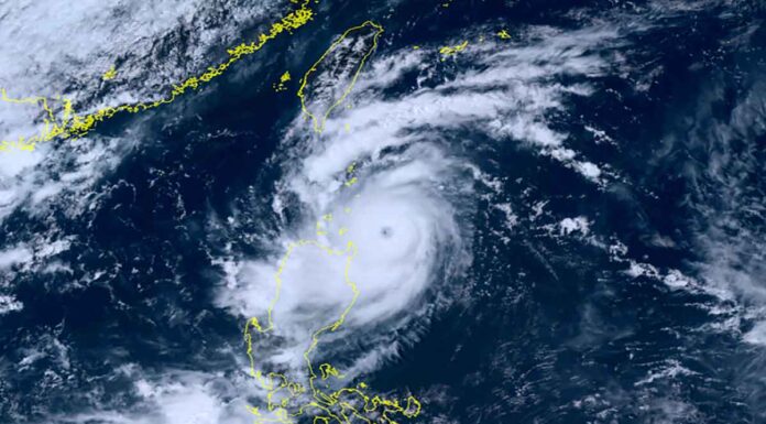 Ο τυφώνας Saola απειλεί την Κίνα με ανέμους κατηγορίας 4