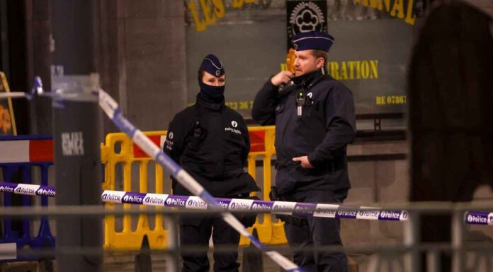 Νέα βίντεο-ντοκουμέντο από την δολοφονική επίθεση του Τυνήσιου ισλαμιστή στις Βρυξέλλες: Πυροβολεί οδηγούς αυτοκινήτων