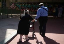 Έρχεται διπλή πληρωμή για τους συνταξιούχους τα Χριστούγεννα