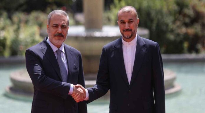 Τουρκία και Ιράν από κοινού απειλούν ΗΠΑ και Ισραήλ: «Οι συνέπειες για σας θα είναι βαριές αν συνεχίσετε τις επιθέσεις στην Γάζα»!