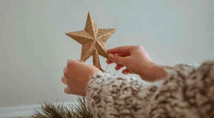 Φτιάξε το πιο stylish DIY χριστουγεννιάτικο αστέρι για το δέντρο σου
