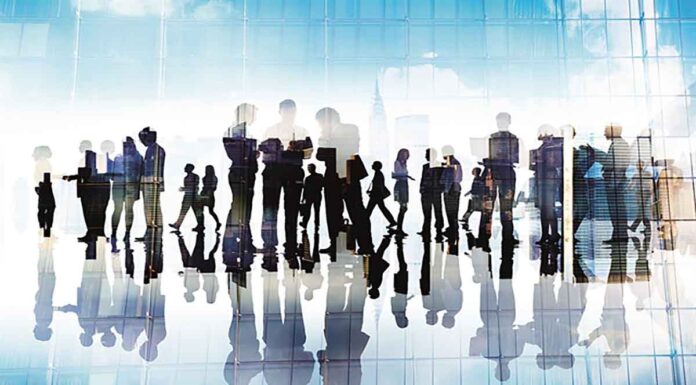 Εξαήμερη εργασία: Παράδειγμα προς αποφυγή η Ελλάδα – Διεθνής διασυρμός για τη χώρα μας