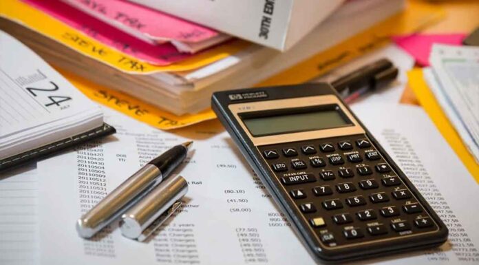 Φορολόγηση «επί δικαίων και αδίκων»: Τι προβλέπει το νέο ν/σ για τους ελεύθερους επαγγελματίες