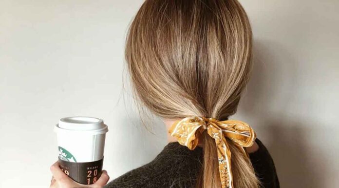 Μήπως κοιμάσαι με πιασμένα μαλλιά; Δες τι πρέπει να προσέχεις πριν τα καταστρέψεις