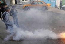 Τι είναι οι βόμβες λευκού φωσφόρου που καταγγέλλεται πως χρησιμοποίησε το Ισραήλ