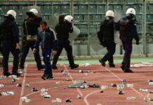 Τα βίντεο που δεν έδειξε η τηλεόραση: Η έφοδος των οπαδών του Ολυμπιακού