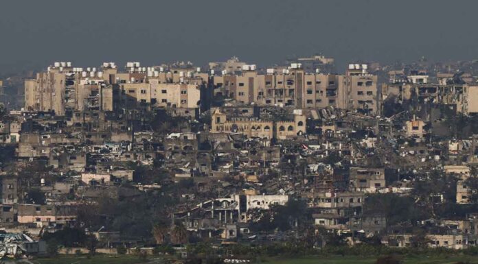 Σφοδροί βομβαρδισμοί στη Λωρίδα της Γάζας – Μπαράζ αμερικανικών πυραύλων εναντίον των Χούθι στην Υεμένη