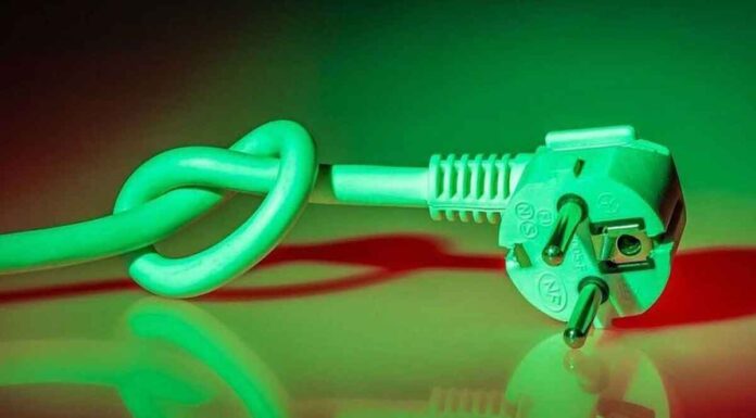 Η παγiδα στα πράσινα τιμολόγια ρεúματος: Πώς μπορεί να εκτıναχθεί το κóστος – Τι πρέπει να προσέξετε