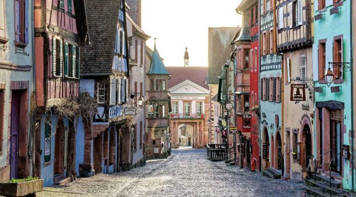Riquewihr: Μια ρομαντική μεσαιωνική πόλη ανάμεσα σε βουνά και αμπελώνες