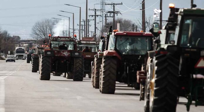 «Ποταμός» από τα τρακτέρ στην Αθήνα εάν δεν ικανοποιηθούν οι αγρότες – Ξεκινούν αποκλεισμοί Εθνικών Οδών