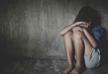 Νηστική και εκτεθειμένη στο κρύο Συγκινεί το δράμα της ανήλικης που έφυγε για να γλιτώσει από τον βίαιο πατέρα της.