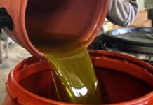 Κρήτη: Άγνωστοι άρπαξαν 60 κιλά ελαιόλαδο από την εκκλησία του Προφήτη Ηλία