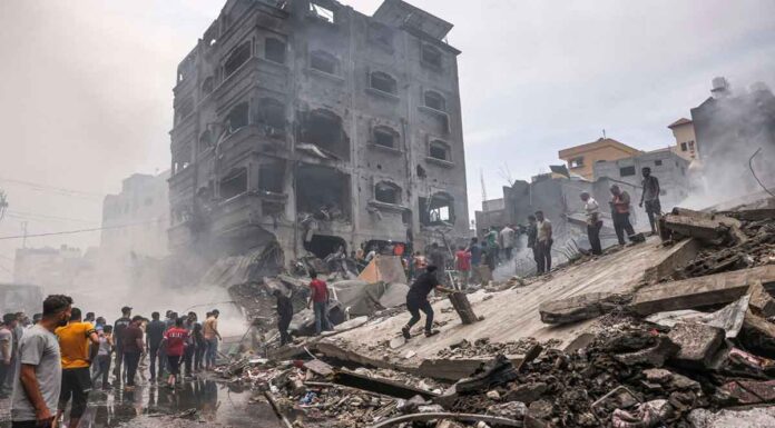 Γάζα: Βομβαρδισμός του καταυλισμού Νουσεϊράτ- Τουλάχιστον 17 νεκροί