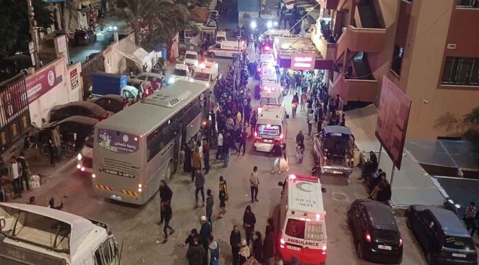 Νέα σφαγή απο Ισραηλινά πυρά στοχεύοντας άμεσα το Νοσοκομείο Nasser στην πόλη Khan Yunis, νότια της Λωρίδας της Γάζας.