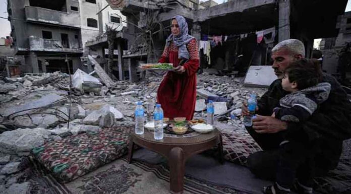 158η ημέρα πολεμου, δεύτερη ημέρα του Ραμαζανιού στην κατεστραμμένη από τον πόλεμο Γάζα