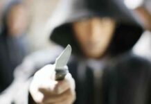 Ανήλικοι έσπερναν τον τρόμο στο κέντρο του Ηρακλείου: Με την απειλή μαχαιριού λήστευαν συνομηλίκους τους – Πώς έπεσαν στα χέρια της ΕΛΑΣ (vid)