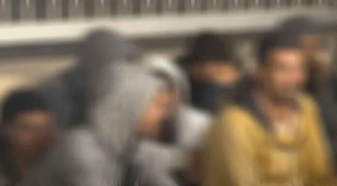 Στην Αθήνα οι 29 που κατέβηκαν στην Τρυπητή μετά την περιπέτειά τους στη θάλασσα