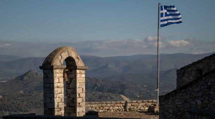 Τι γιορτάζουμε την 25η Μαρτίου και η αγαπημένη σκορδαλιά του βασιλιά Όθωνα