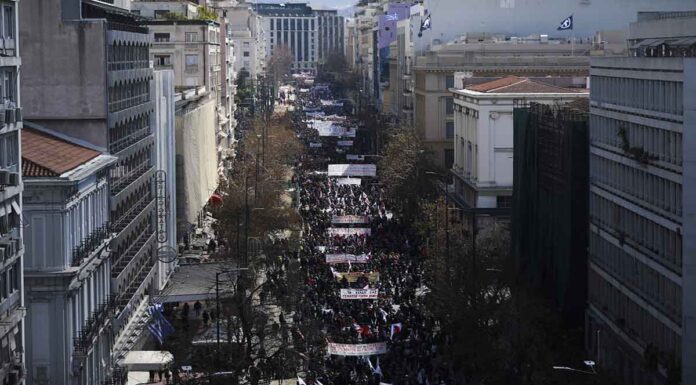 Απεργία: Οι εργαζόμενοι διαδηλώνουν για μισθούς και ΣΣΕ – Ακινητοποιημένα Μετρό, Ηλεκτρικός, Τραμ