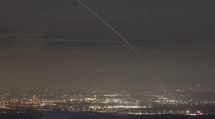 Ισορροπία του τρόμου μετά το νέο χτύπημα του Ισραήλ στο Ιράν: Είναι η αρχή ή το τέλος;