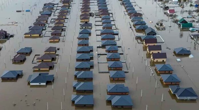 Πλημμύρες σε Ρωσία και Καζακστάν-Σε απόγνωση χιλιάδες άνθρωποι