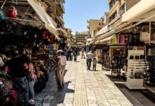 Μπάζα η αιτία που έφραξε ο αγωγός στην 1866 και «πλημμύρισε» η αγορά λύματα (vid)
