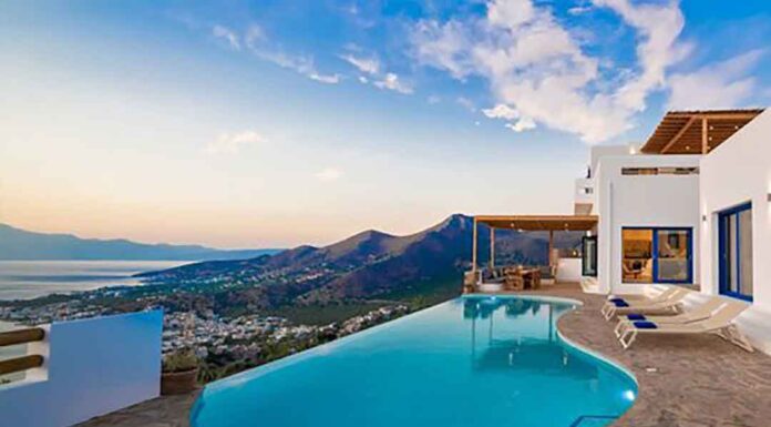 «Φωτιά» στα ακίνητα της Κρήτης: Ισραηλινοί, Τούρκοι και Ιρακινοί αναζητούν κατοικίες – Στον… Θεό οι τιμές για τα παραθαλάσσια εξοχικά