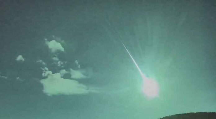 Μετεωρίτης έκανε τη νύχτα μέρα σε Ισπανία και Πορτογαλίας – Εντυπωσιακά πλάνα