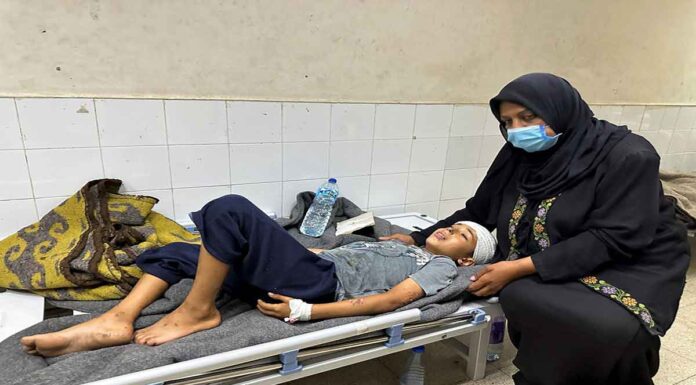 Γάζα: «Καταστροφή» στη Λωρίδα την ώρα που οι διαμεσολαβητές εξετάζουν την απάντηση της Χαμάς για τη συμφωνία