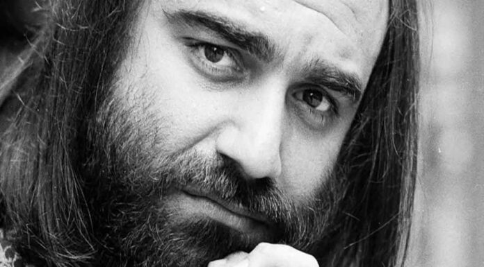 Ντέμης Ρούσσος :Τα ωραιότερα τραγούδια & η ζωή του ερμηνευτή με την αγγελική φωνή Ντέμης Ρούσσος :Τα ωραιότερα τραγούδια & η ζωή του ερμηνευτή με την αγγελική φωνή