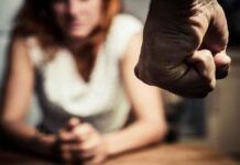 Σοκάρουν τα στοιχεία για την ενδοοικογενειακή βία στην Κρήτη: 498 περιστατικά μέσα στο 2024! (vid)