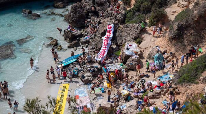 Συγκλονιστικά περιστατικά στη Μαγιόρκα: Ντόπιοι διώχνουν τους τουρίστες από τις παραλίες – «Φύγετε, φύγετε, φύγετε!» (Βίντεο)