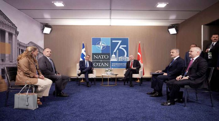 Μπορεί το Κυπριακό να ταράξει τα «ήρεμα νερά»; Επανέναρξη των συνομιλιών ζήτησε από τον Ερντογάν ο Μητσοτάκης