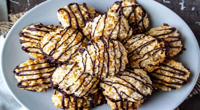 Μπισκότα καρύδας με μόνο 3 υλικά Μπισκότα καρύδας με μόνο 3 υλικά