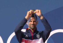 Η απονομή του χρυσού στον Djokovic (vid)