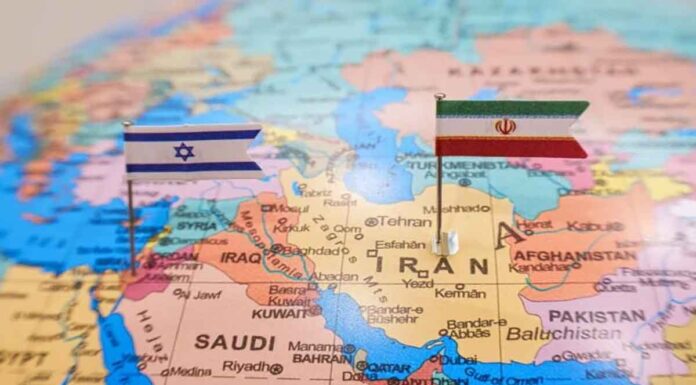 Στη σκιά των φόβων για γενικευμένη ανάφλεξη η Μέση Ανατολή: Ανταλλαγή απειλών και παράταση αγωνίας