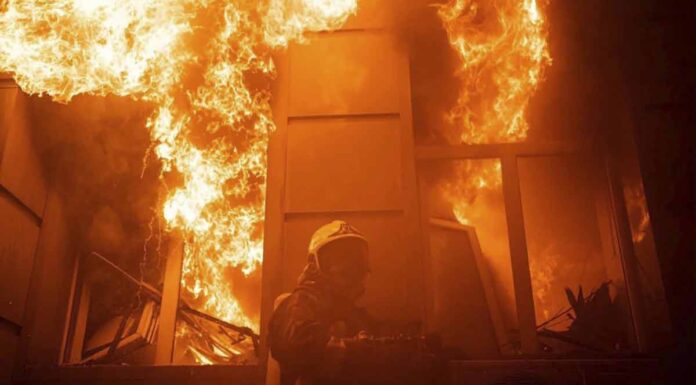 Μαζικός βομβαρδισμός από τους Ουκρανούς στο Μπέλγκοροντ – Έπληξαν Ρώσους αμάχους