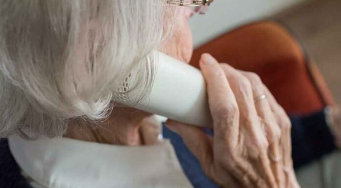 Άφησε στον κάδο για τους απατεώνες … σακούλα με χρήματα και κοσμήματα!