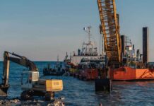 Κρίσιμες ώρες για το ηλεκτρικό καλώδιο Κρήτης – Κύπρου: Έκτακτη συνάντηση στη Λευκωσία παρουσία Σκυλακάκη